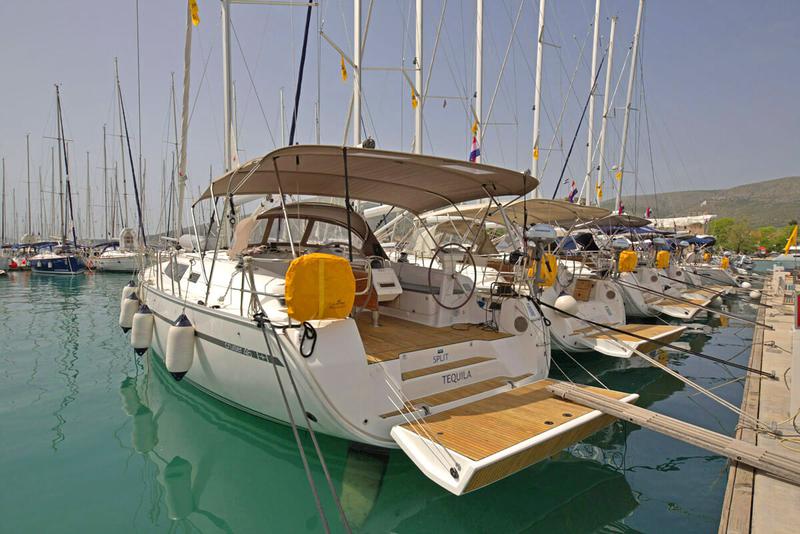 Book yachts online - sailboat - Bavaria Cruiser 46 - Tequila - rent