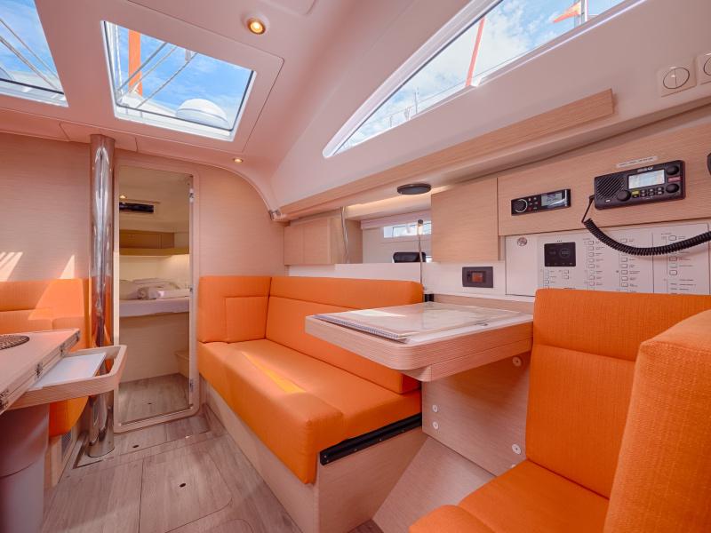 Book yachts online - sailboat - Elan 40 Impression - HAPPY  - rent