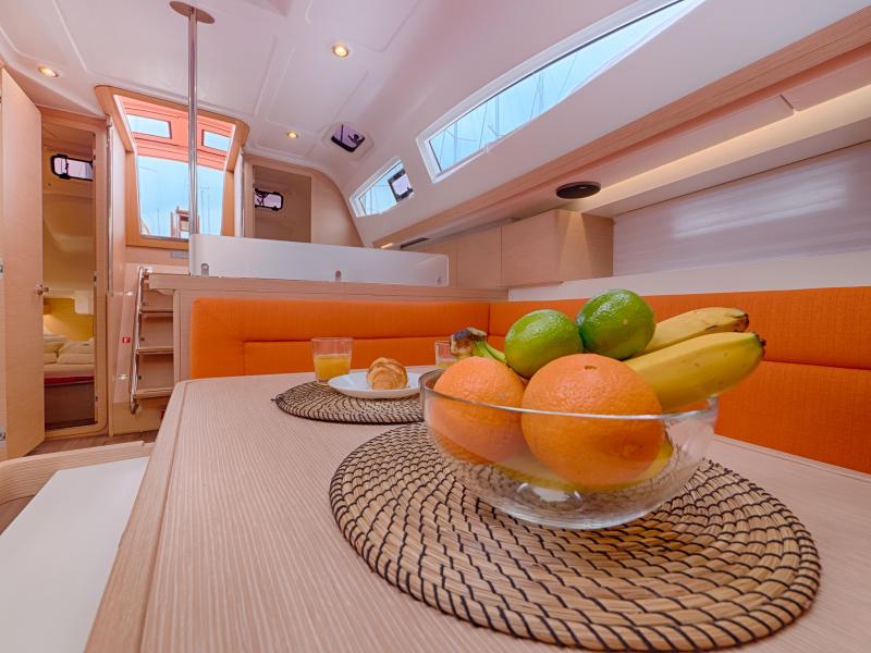Book yachts online - sailboat - Elan 40 Impression - HAPPY  - rent