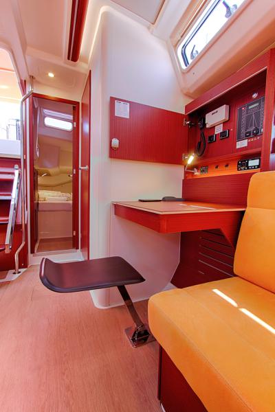 Book yachts online - sailboat - Hanse 455 - SEA LEGEND - rent