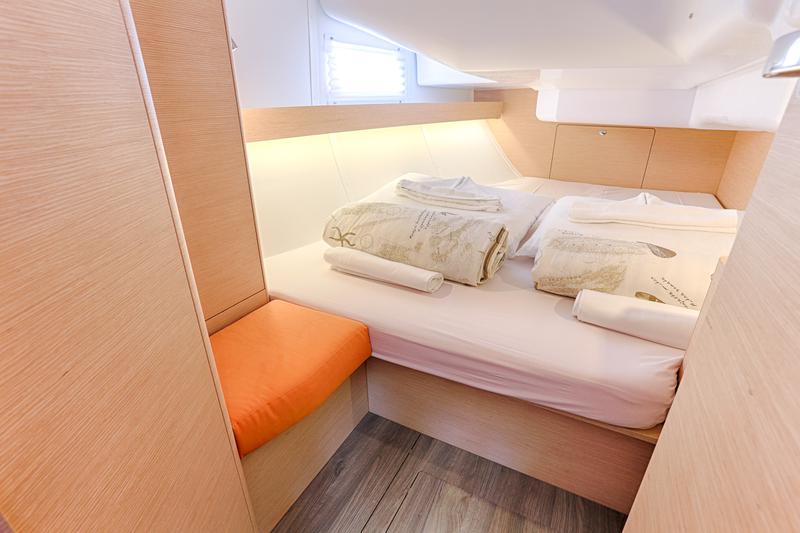 Book yachts online - sailboat - Elan 40 Impression - RIO - rent