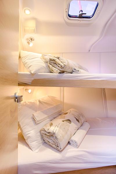 Book yachts online - sailboat - Elan 45 Impression - LION  - rent