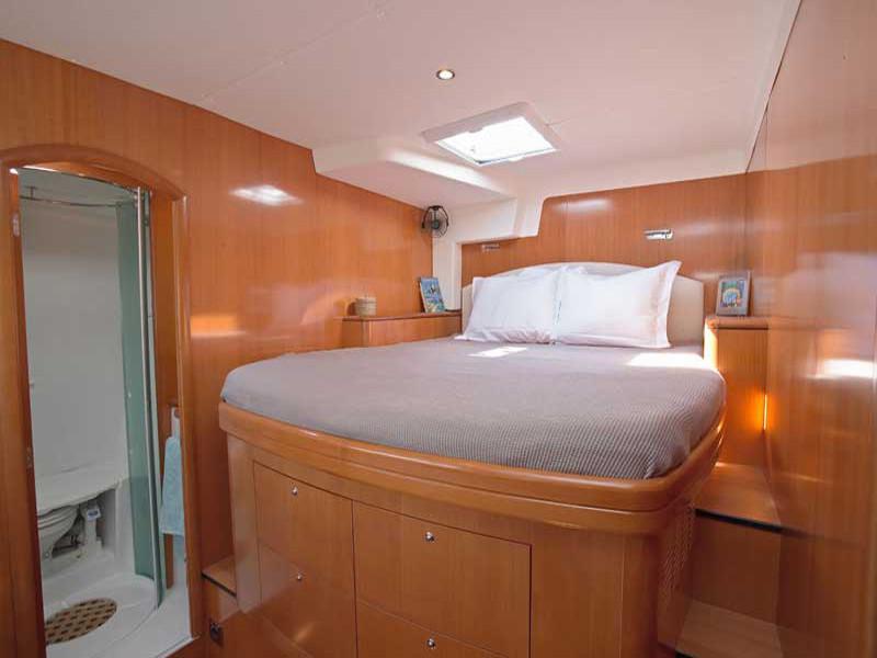 Book yachts online - catamaran - Lagoon 500 - ITALYCAT  - rent