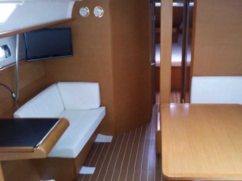 Book yachts online - sailboat - Sun Odyssey 439 - Sonata - rent