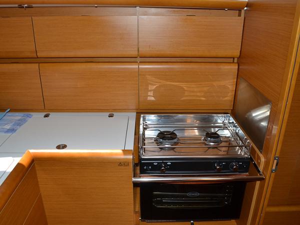 Book yachts online - sailboat - Sun Odyssey 379 - Soprano - rent