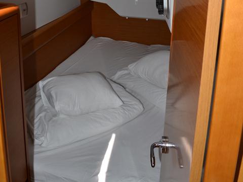 Book yachts online - sailboat - Sun Odyssey 379 - Soprano - rent