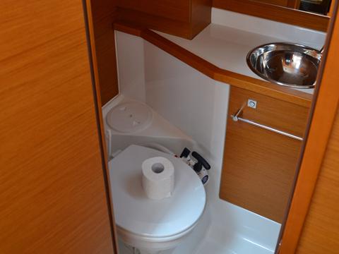 Book yachts online - sailboat - Sun Odyssey 379 - Soprano - rent