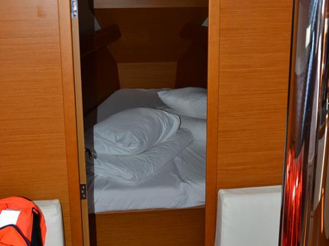 Book yachts online - sailboat - Sun Odyssey 379 - Soprano - rent