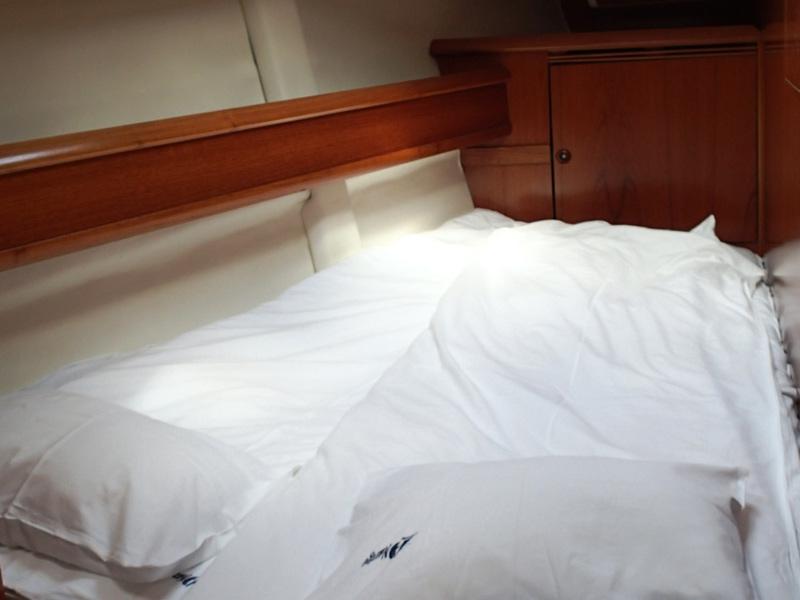 Book yachts online - sailboat - Sun Odyssey 45 - Big Blue - rent