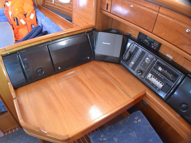 Book yachts online - sailboat - Bavaria 39 Cruiser - Demi - rent