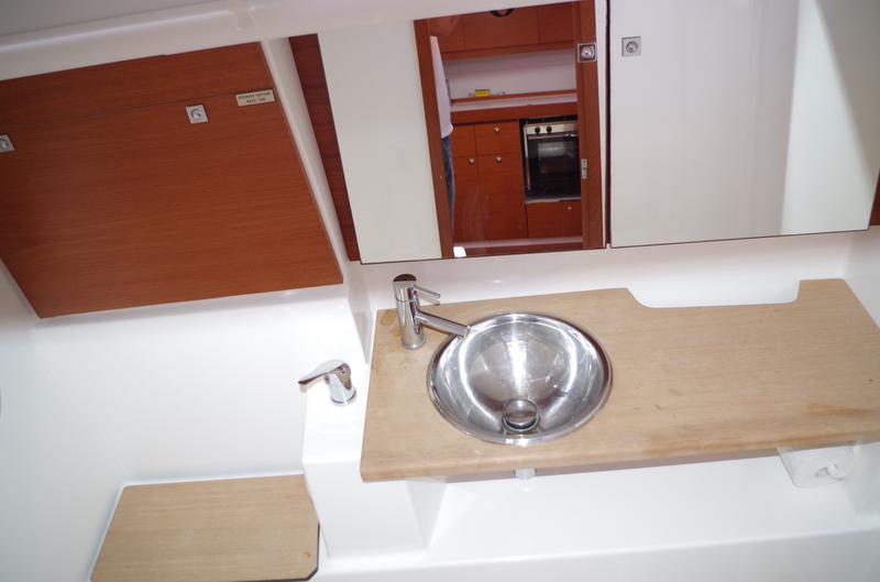 Book yachts online - sailboat - Dufour 410 GL - Stella - rent