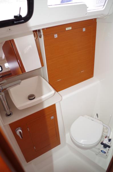 Book yachts online - sailboat - Dufour 360 GL - Anahata - rent