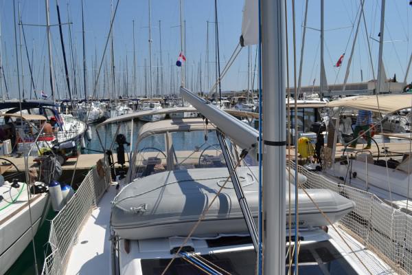Book yachts online - sailboat - Dufour 360 GL - Minion - rent