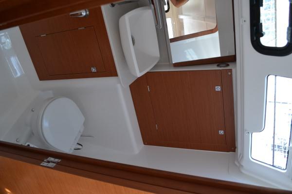 Book yachts online - sailboat - Dufour 360 GL - Minion - rent