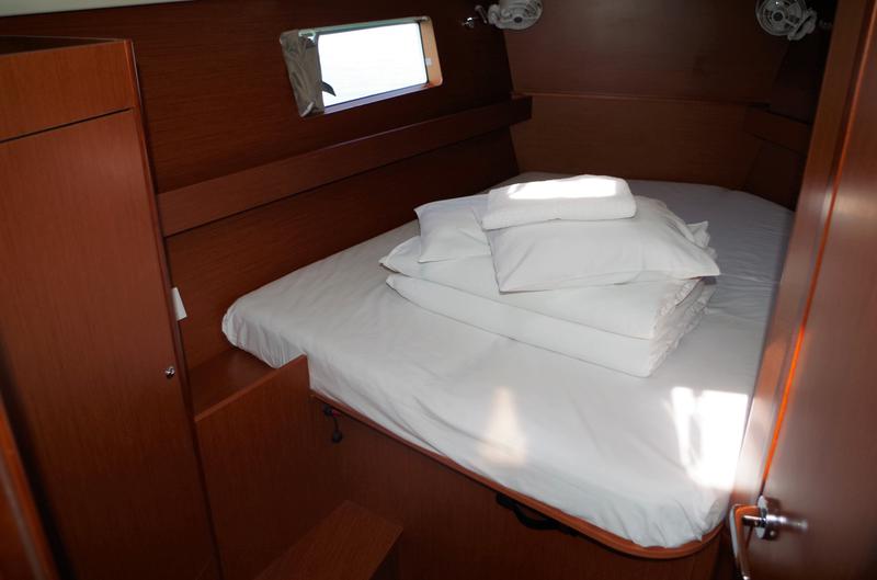 Book yachts online - sailboat - Oceanis 41.1 - 4Play - rent