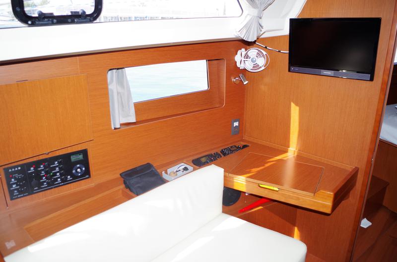 Book yachts online - sailboat - Oceanis 41.1 - 4Play - rent