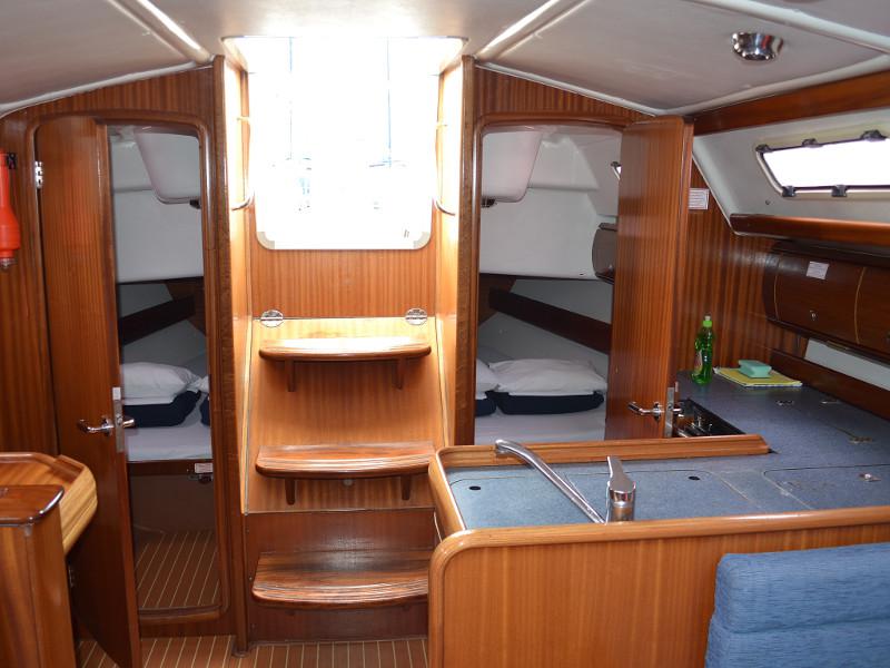 Book yachts online - sailboat - Bavaria 36 - Meg - rent