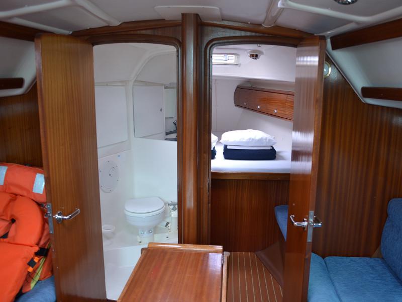 Book yachts online - sailboat - Bavaria 36 - Meg - rent