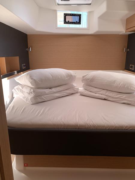 Book yachts online - catamaran - Dufour Catamaran 48 - Dreamland - rent