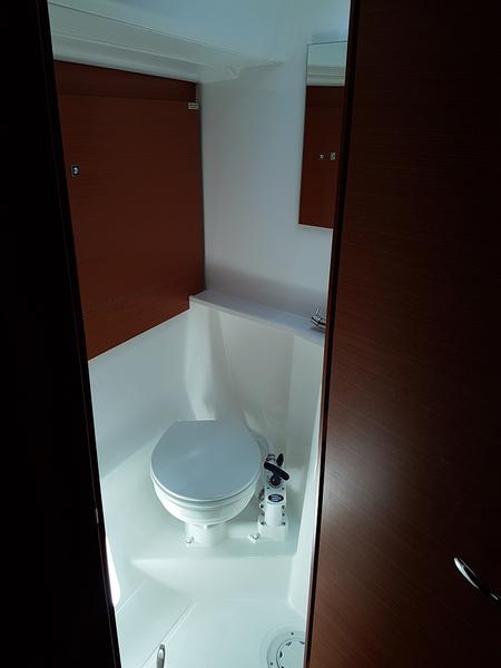 Book yachts online - sailboat - Dufour 460 Grand Large - Alegro - rent