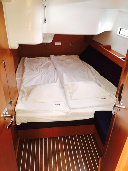 Book yachts online - sailboat - Bavaria Cruiser 51 - YOLO - rent