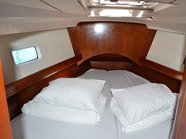 Book yachts online - sailboat - Oceanis Clipper 423 - Brava - rent