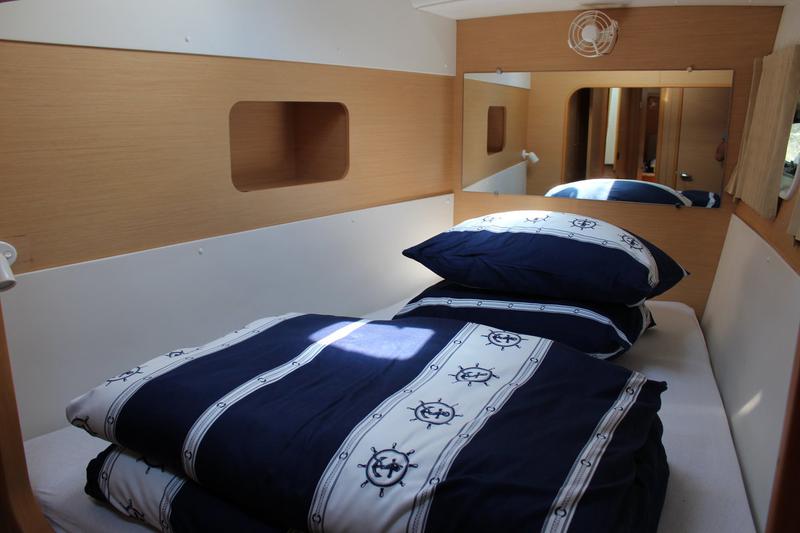 Book yachts online - catamaran - Lagoon 440 - Igris II - rent