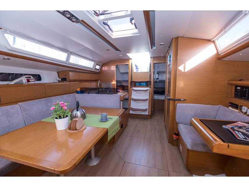 Book yachts online - sailboat - Sun Odyssey 439 - OCEANIX - rent