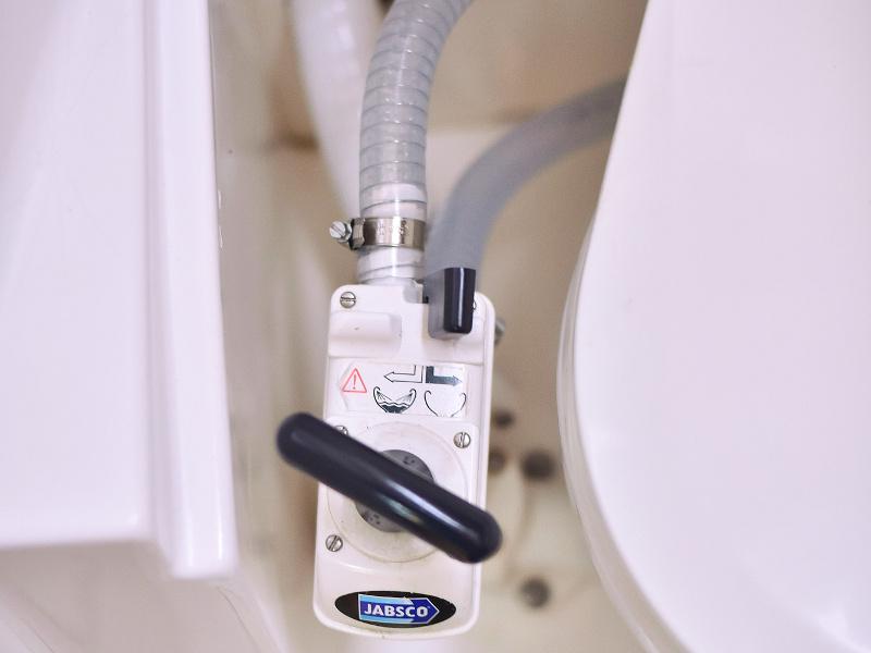 Book yachts online - sailboat - Bavaria 44 - Tummy fish - rent