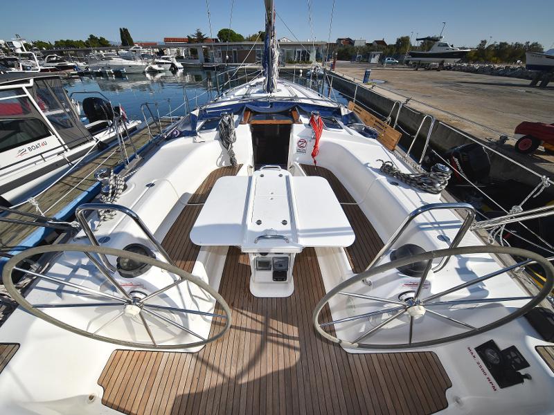 Book yachts online - sailboat - Bavaria 44 - Tummy fish - rent