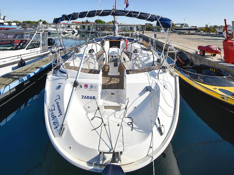 Book yachts online - sailboat - Bavaria 44 - Tummy fish - rent