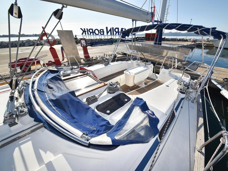 Book yachts online - sailboat - Bavaria 44 - Tummy fish - rent