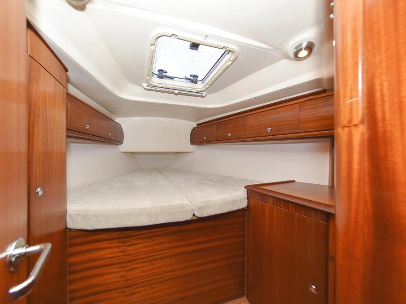 Book yachts online - sailboat - Bavaria 44 - Tummy fish - rent