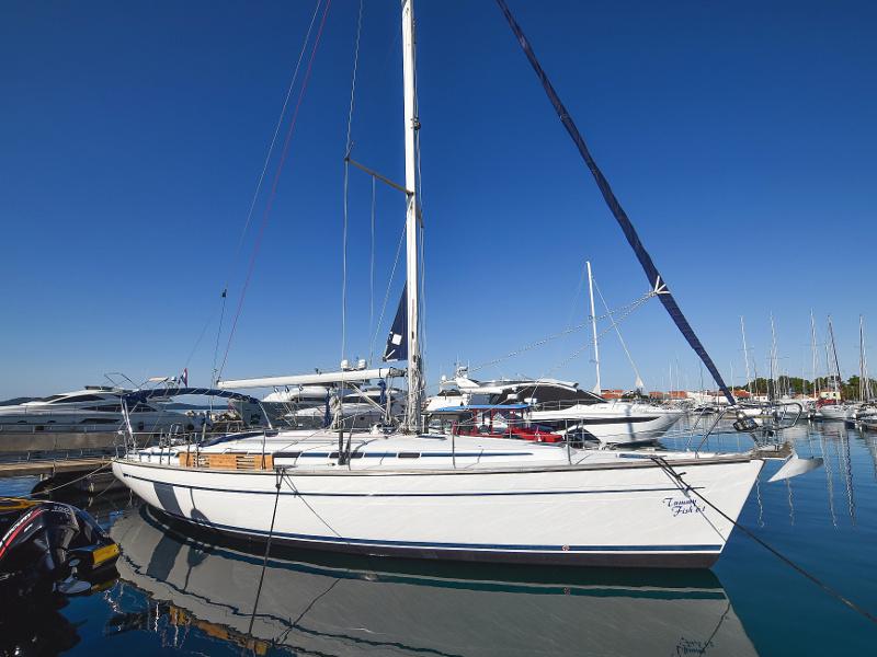 Book yachts online - sailboat - Bavaria 44 - Tummy fish - rent
