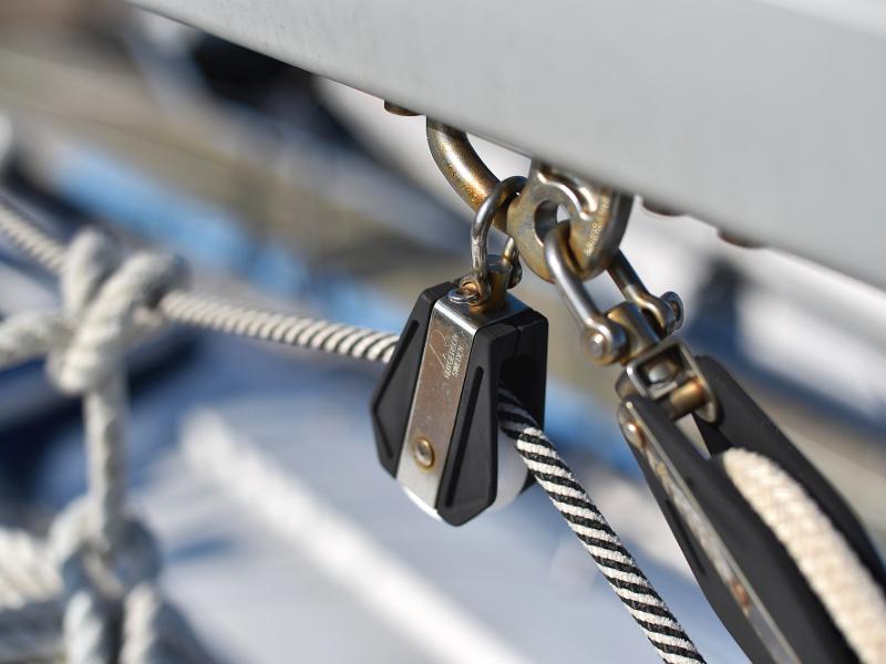 Book yachts online - sailboat - Bavaria 44 - Tummy fish - rent