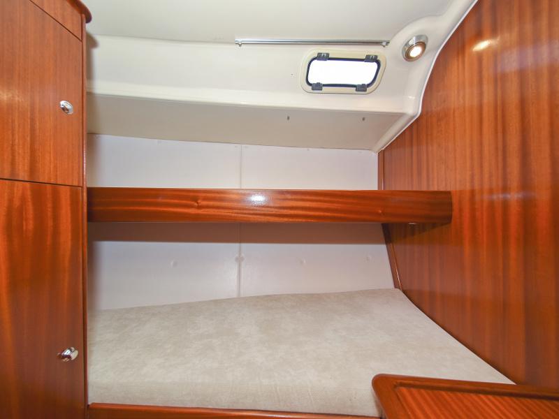 Book yachts online - sailboat - Bavaria 44 - Tummy fish - rent