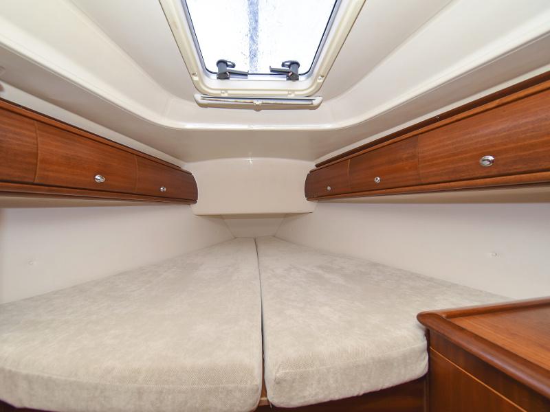 Book yachts online - sailboat - Bavaria 44 - Tummy fish - rent