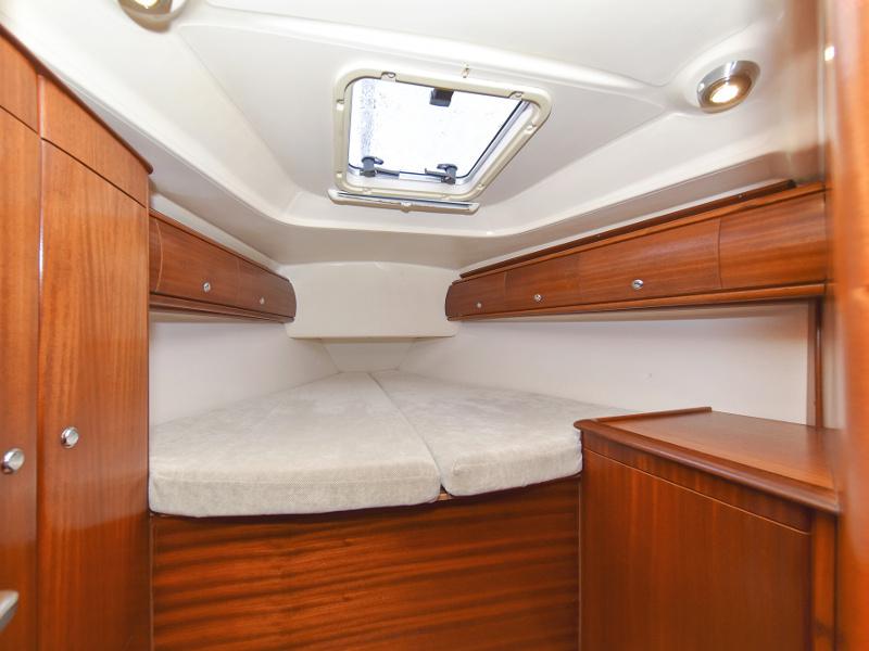 Book yachts online - sailboat - Bavaria 44 - Tummy fish - rent