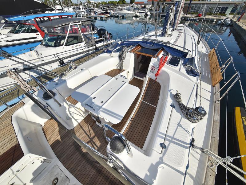 Book yachts online - sailboat - Bavaria 44 - Tummy fish - rent
