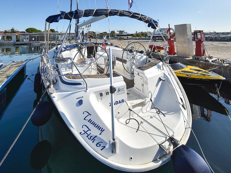 Book yachts online - sailboat - Bavaria 44 - Tummy fish - rent