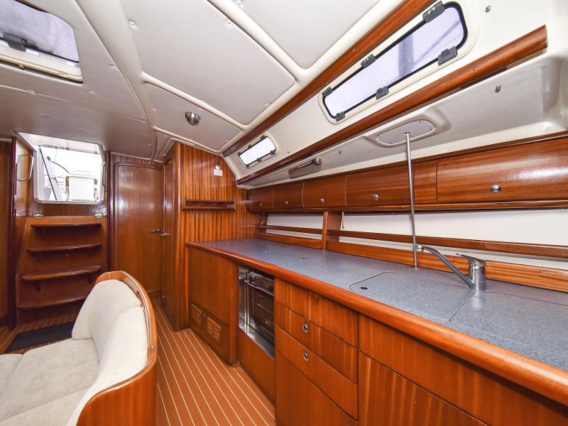 Book yachts online - sailboat - Bavaria 44 - Tummy fish - rent