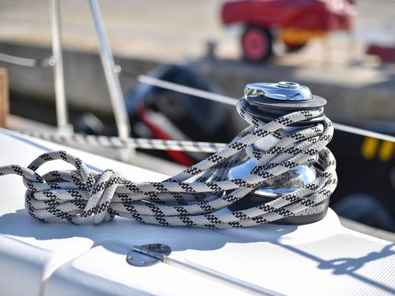 Book yachts online - sailboat - Bavaria 44 - Tummy fish - rent