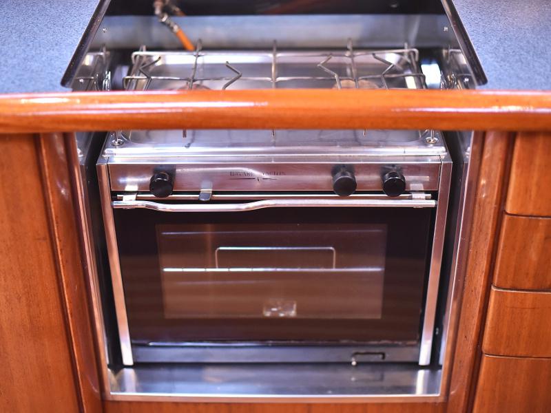 Book yachts online - sailboat - Bavaria 44 - Tummy fish - rent