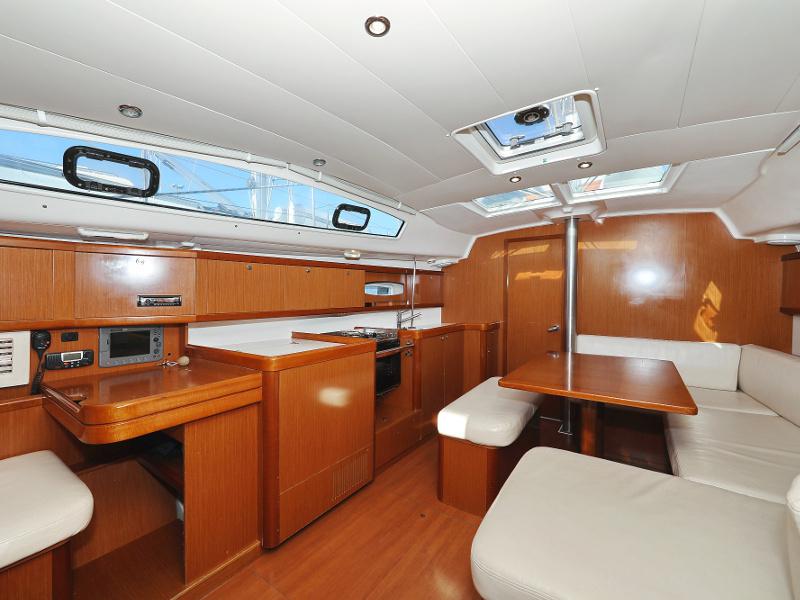 Book yachts online - sailboat - Oceanis 40 - Second Wind - rent