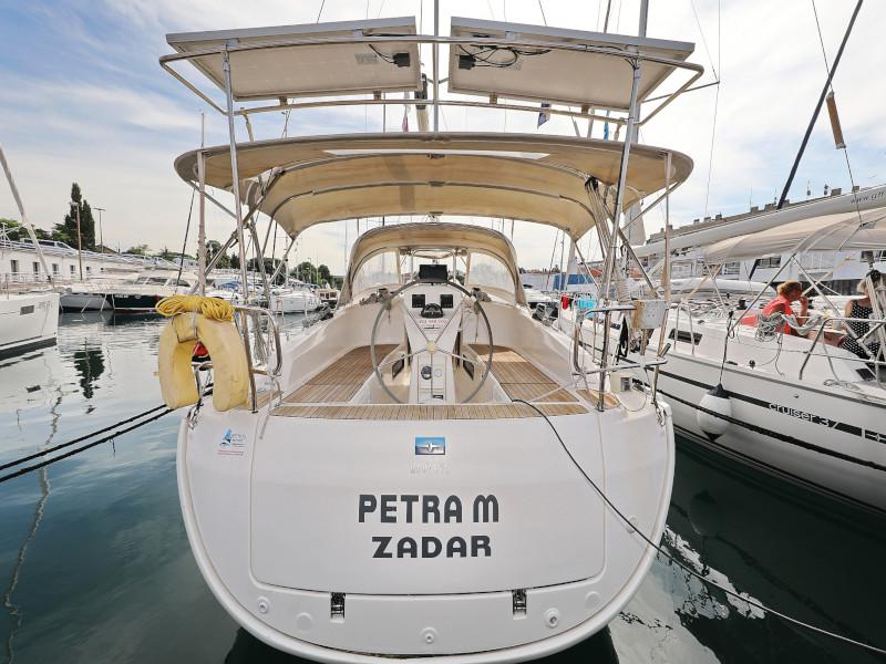 Book yachts online - sailboat - Bavaria 36 Cruiser - Petra M - rent