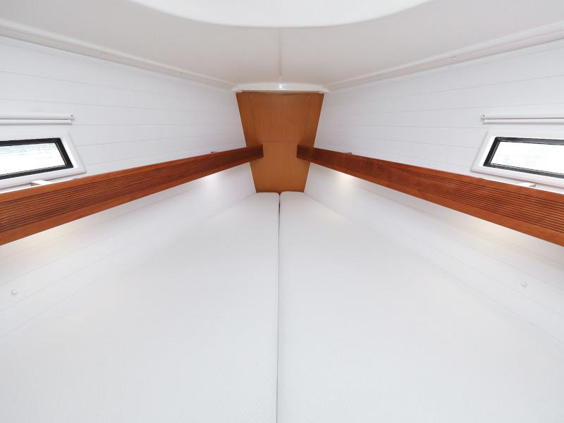 Book yachts online - sailboat - Bavaria 36 Cruiser - Petra M - rent