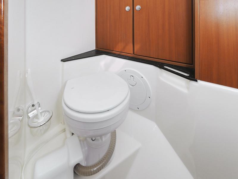 Book yachts online - sailboat - Bavaria 36 Cruiser - Petra M - rent