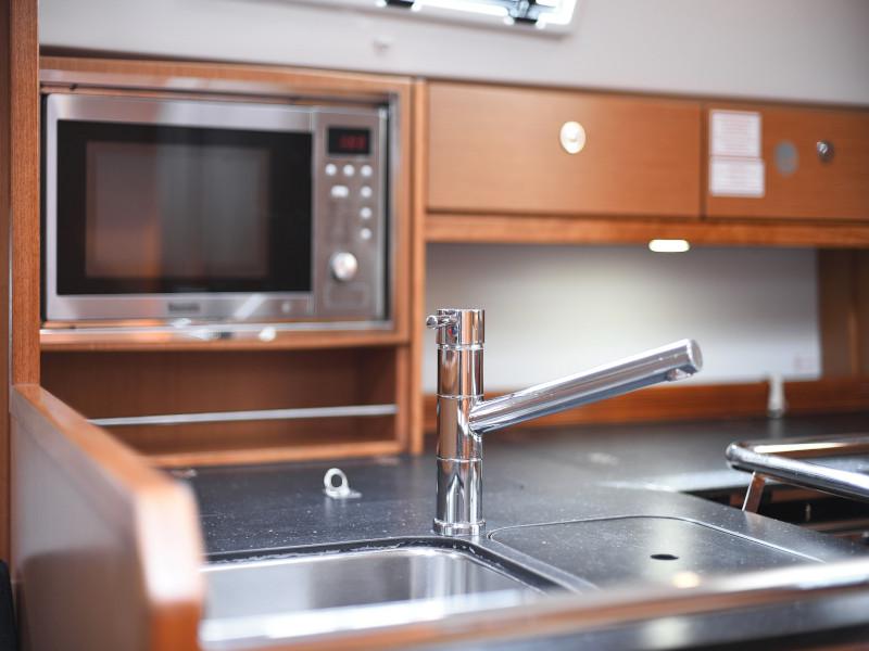 Book yachts online - sailboat - Bavaria 36 Cruiser - Petra M - rent