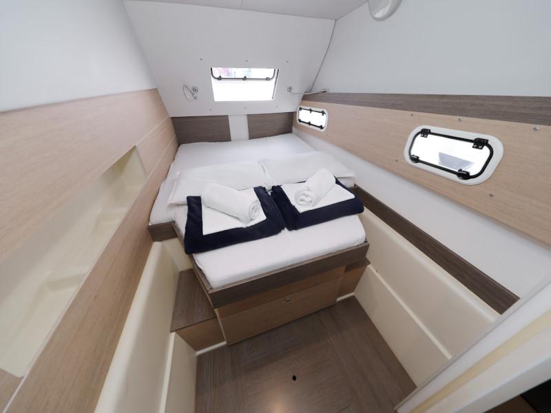 Book yachts online - catamaran - Bali 4.0.. - SO FAR SO GOOD - rent