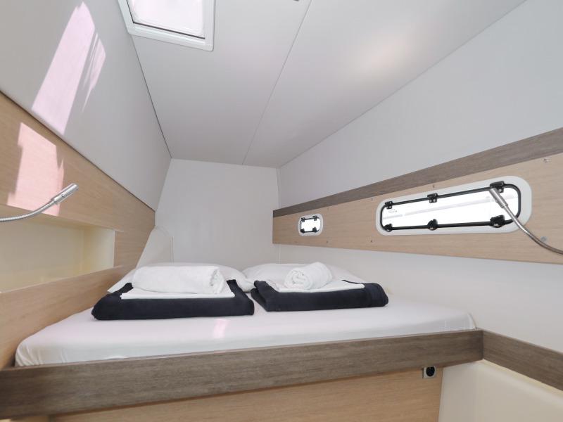 Book yachts online - catamaran - Bali 4.0.. - SO FAR SO GOOD - rent